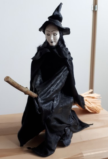 Sculpture intitulée "Socière" par Monique Schoonenburg (MSC), Œuvre d'art originale, Papier mâché