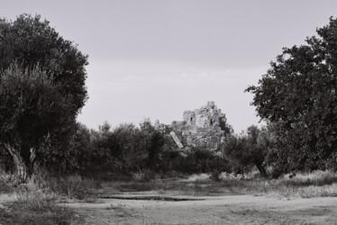 Fotografia zatytułowany „Mediterranean views…” autorstwa Monochrome Renditions, Oryginalna praca, Fotografia filmowa