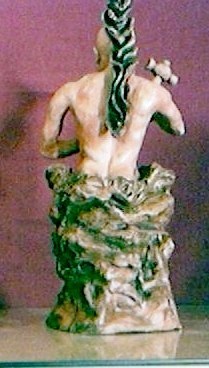 Escultura intitulada "O ESCULTOR (DE COST…" por Montesa, Obras de arte originais