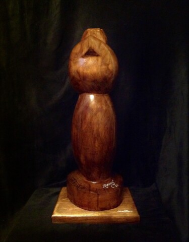 Sculpture titled "Oisillon" by Moreau Franck Didier, Original Artwork, Wood