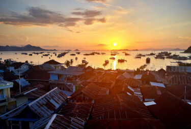 Photography titled "Labuan Bajo" by Morgane Lemaire, Original Artwork, Digital Photography Mounted on Aluminium