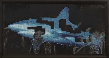 Art textile intitulée "Carcharhinus hemiod…" par Morgane, Œuvre d'art originale, Broderie Monté sur Châssis en bois