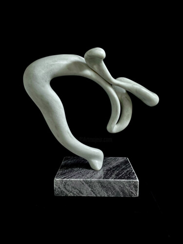 Sculpture titled "una vida" by Moris Bosa, Original Artwork, Stone