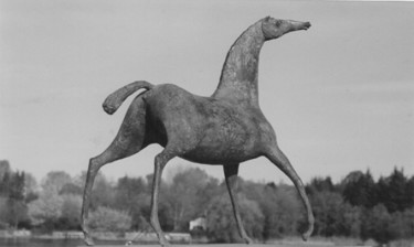 Scultura intitolato "Cavallo" da Luciano Morosi 1930 - 1994, Opera d'arte originale, Ceramica