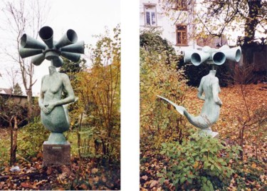 Sculpture titled "Ma sirène s'entête" by Philippe Bruneteau, Original Artwork