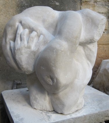 Sculpture intitulée "2010 MATERNELLE" par Michel Moskovtchenko, Œuvre d'art originale, Pierre