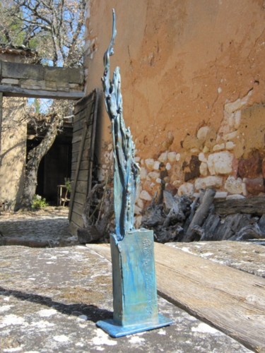 Sculpture intitulée "LE GRAND CYPRES BLEU" par Michel Moskovtchenko, Œuvre d'art originale, Métaux