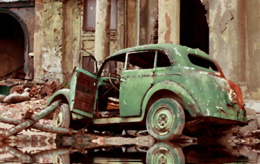 Fotografia intitolato "crashed car in the…" da Mrivserg, Opera d'arte originale, Fotografia digitale