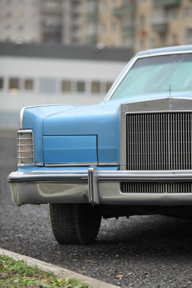 Fotografie getiteld "blue  Lincoln car…" door Mrivserg, Origineel Kunstwerk, Digitale fotografie