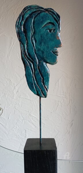Sculpture intitulée "Visage de femme faç…" par Muren, Œuvre d'art originale, Plâtre