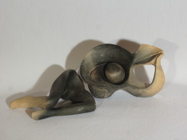 Sculpture intitulée "Materrnité, en 3 pa…" par Muriel Frier-Gouron, Œuvre d'art originale, Céramique