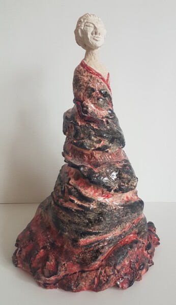 Skulptur mit dem Titel "Courageuse et fière…" von Mylène Cg, Original-Kunstwerk, Keramik