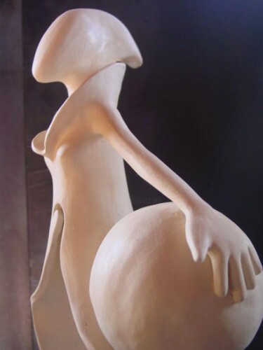 Sculpture intitulée "lune" par Myriam Ferrer, Œuvre d'art originale