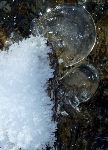 Photographie intitulée "glace " écume et cr…" par Myriam Wetzstein, Œuvre d'art originale, Photographie numérique Monté sur…