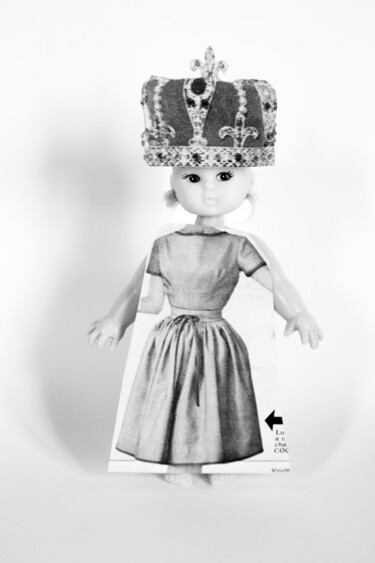 Photographie intitulée "Orsennes la Reine -…" par Myrthe Ciancia, Œuvre d'art originale, Photographie numérique