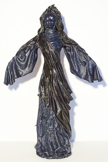 Skulptur mit dem Titel "Adlerie" von Myrthyra, Original-Kunstwerk, Stoff
