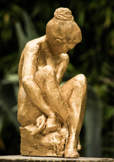 Sculpture titled "Trophy" by Nad, Original Artwork, Terra cotta