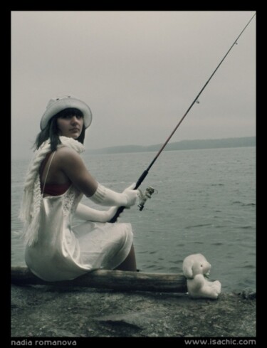 Фотография под названием "Teddy wish a fish" - Nadia Romanova, Подлинное произведение искусства