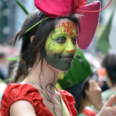 Photographie intitulée "Miss Fleur" par Nadine Genesse, Œuvre d'art originale, Autre