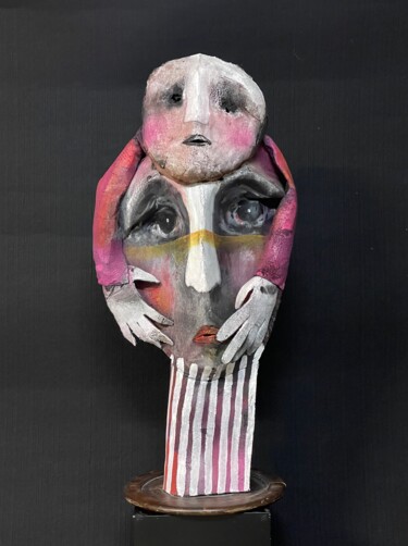 Escultura titulada "Major d'homme" por Nadine Vergues, Obra de arte original, Fibra textil