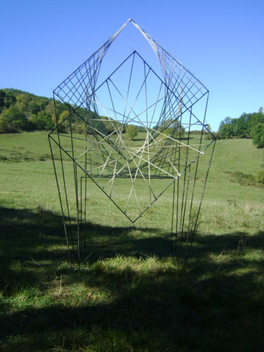 Skulptur mit dem Titel ""Le diaphragme N°2"" von Nadine Trescartes (fildefériste), Original-Kunstwerk, Gemischte Medien