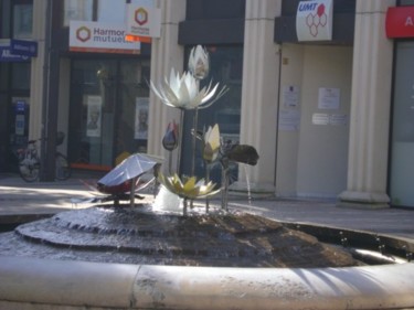 雕塑 标题为“fontaine Apollo à M…” 由Nadine Trescartes (fildefériste), 原创艺术品, 金属