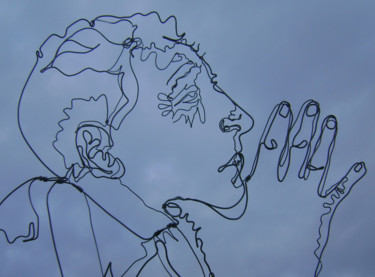 제목이 "Jean Cocteau"인 조형물 Nadine Trescartes (fildefériste)로, 원작, 금속