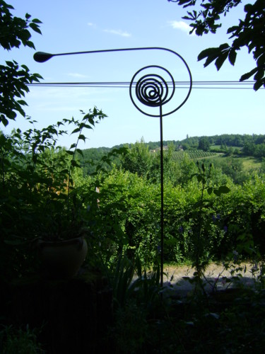 Skulptur mit dem Titel ""comment fabriquer…" von Nadine Trescartes (fildefériste), Original-Kunstwerk, Metalle