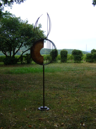 Escultura intitulada ""gardien d'Ut"" por Nadine Trescartes (fildefériste), Obras de arte originais, Metais