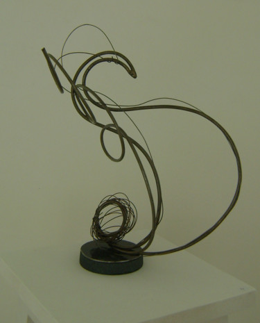 Sculptuur getiteld "zigouigoui" door Nadine Trescartes (fildefériste), Origineel Kunstwerk, Metalen