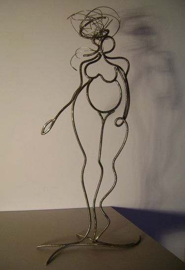 Escultura titulada ""Sandrine"" por Nadine Trescartes (fildefériste), Obra de arte original, Metales