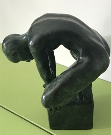 Sculpture intitulée "Insoumise" par Nadya Louafi, Œuvre d'art originale, Bronze