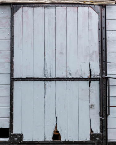 Fotografie mit dem Titel "DOORS 054 - Wagon" von Naep, Original-Kunstwerk, Nicht bearbeitete Fotografie