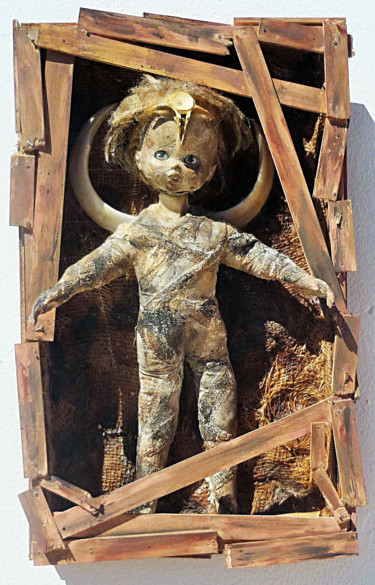 Скульптура под названием "Poupée zombie" - Nancy Cardinal, Подлинное произведение искусства, Другой
