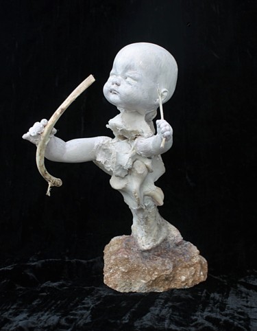 Скульптура под названием "Sagittaire" - Nancy Cardinal, Подлинное произведение искусства, кость