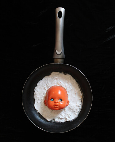 Sculpture intitulée "Tête d'œuf au plat…" par Nancy Cardinal, Œuvre d'art originale, Métaux