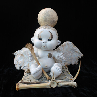 Sculpture intitulée "L'ange de la lune" par Nancy Cardinal, Œuvre d'art originale, Plastique