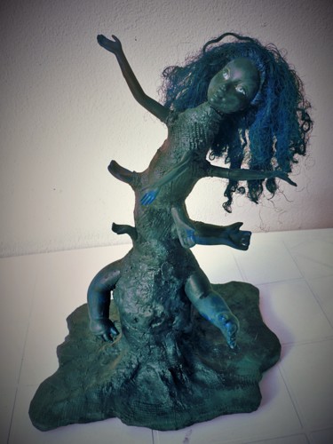 Skulptur mit dem Titel "Femme arbre" von Nancy Cardinal, Original-Kunstwerk, Gemischte Medien