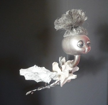 Скульптура под названием "OVNI" - Nancy Cardinal, Подлинное произведение искусства, Мультимедиа