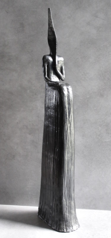 Sculpture titled "Gardien" by Nathalie Villate-Lafontaine, Original Artwork, Clay
