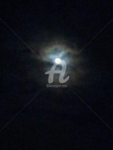 Photographie intitulée "pleine lune" par Nelly Coudoux, Œuvre d'art originale