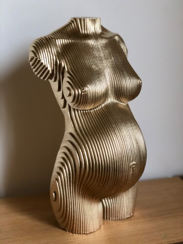 Buste de femme enceinte Or Sculpture intitulée "Buste de femme ence…" par Neven, Œuvre d'art originale, Bois