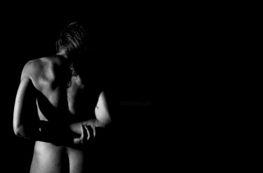 Photographie intitulée "Untitled nude #1" par Nicholas Cornwell, Œuvre d'art originale, Photographie manipulée