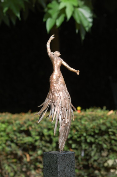 Skulptur mit dem Titel "Frivole" von Nick Vermeulen, Original-Kunstwerk, Bronze