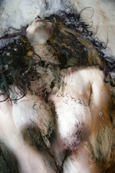 Photographie intitulée "Perséphone" par Nico Cofu Arach, Œuvre d'art originale, Photographie manipulée