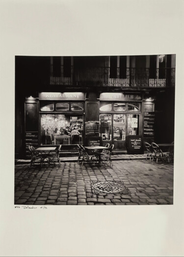 Photography titled "Restaurant" by Nicolas Dalaudier, Original Artwork, Non Manipulated Photography Mounted on Wood Stretche…
