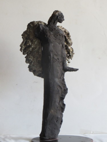 Sculpture intitulée "ange noir" par Nicola Deux, Œuvre d'art originale, Céramique