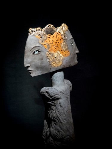 Sculpture intitulée "La Reine" par Nicola Deux, Œuvre d'art originale, Céramique