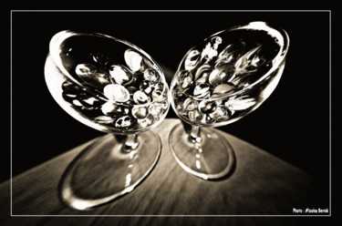 Photographie intitulée "On boit un verre" par Nicolas Bernié, Œuvre d'art originale