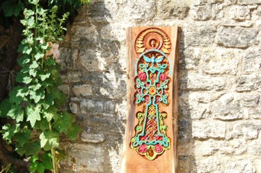 Scultura intitolato "croix arménienne en…" da Nicolas Bouriot (KRB1), Opera d'arte originale, Legno